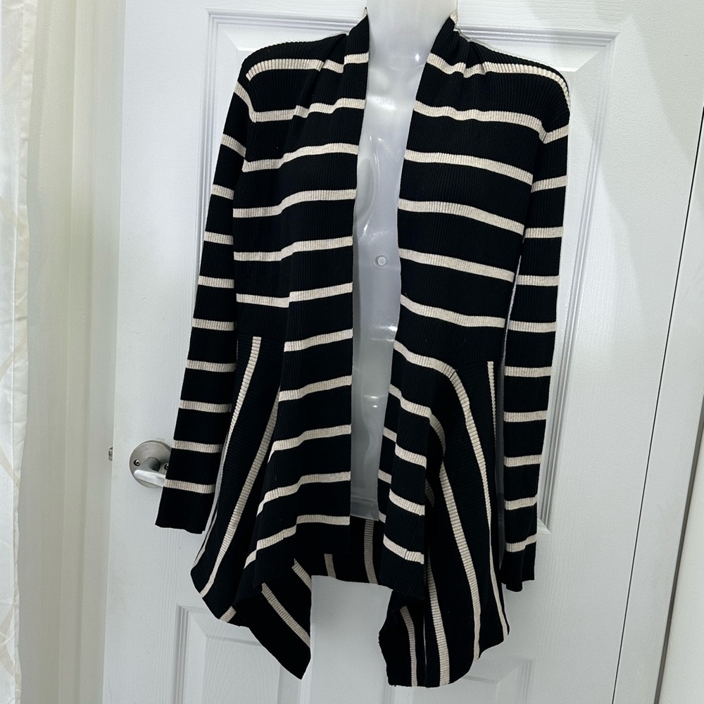 Carmen Marco Valvo Black White Stripped Asymmetrical Open Front Cardigan XS